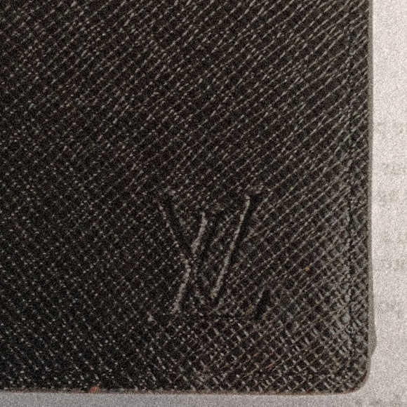 Louis Vuitton Black Leather Card Holder Wallet - Picture 2 of 10
